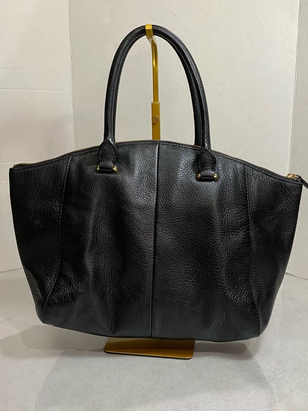 Vince Camuto Quilted Pebbled Leather Tote Black Gold Zip Shopper